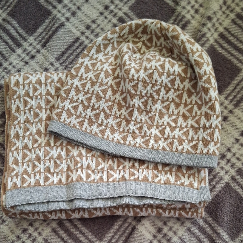 Michael Kors Tan and White Logo Beanie and Scarf Set